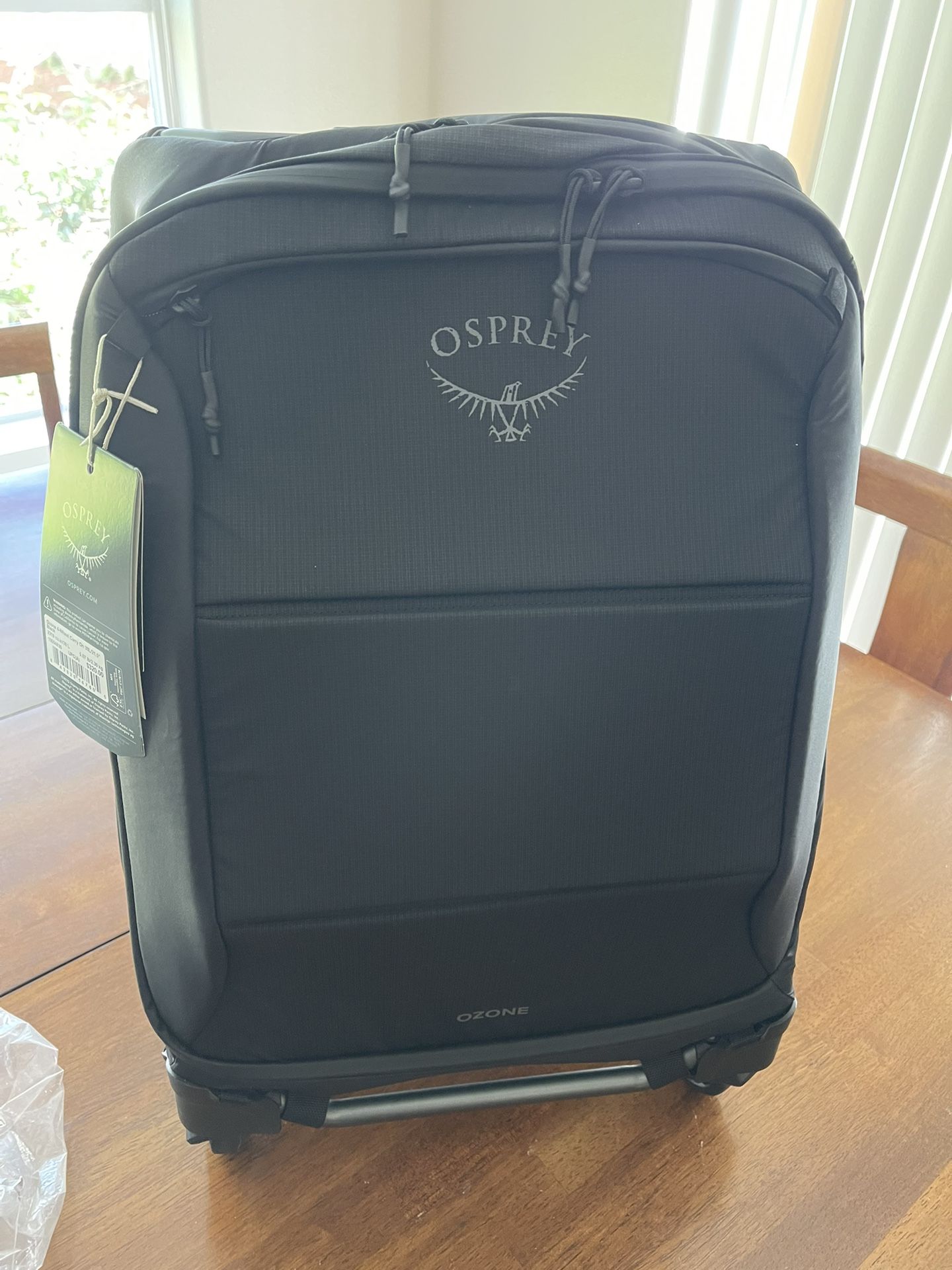 Osprey Ozone 4-Wheel Carry-On 38L/21.5", Black *New*
