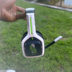 Astro  A20 Wireless Bluetooth Headphones 