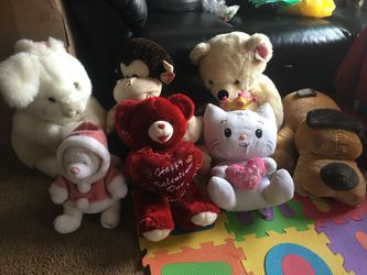 7 toys. in great condition. some still have tag on