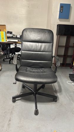 Black Leather Office Chair with Armrests