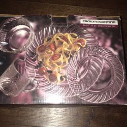 Vintage Brand New In Box Crown Corning Dishes
