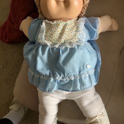 Old Xavier Roberts cabbage patch doll