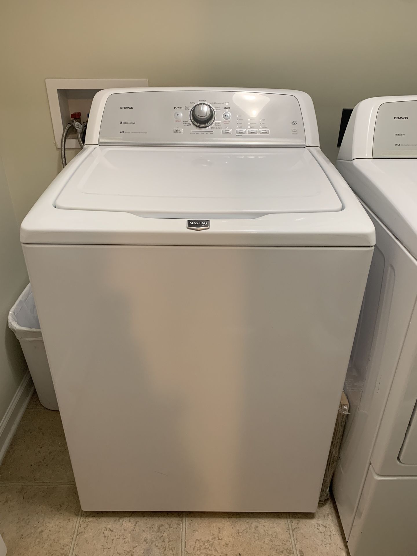 Maytag washer and dryer Mvwx500xw1