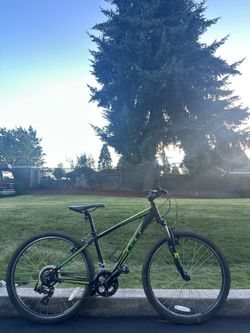 GT Aggressor 3.0 Mountain Bike – XS Frame - Bicycle Trail Lightweight
