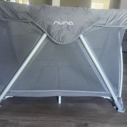 Nuna Travel Crib