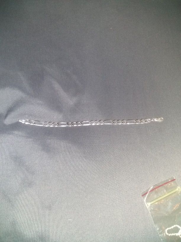 8 Inch Sterling Silver Figaro Bracelet