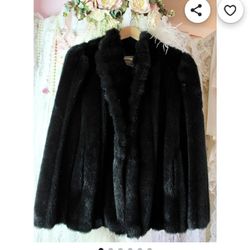 Vintage '80s Alaska Paris New York Faux Fur Coat  .