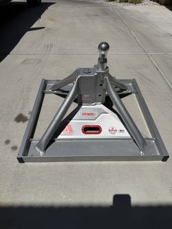 Anderson Aluminum 5th Wheel Connection with Base Hardware & Bed Shaft
