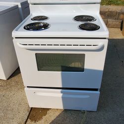 Frigidaire 30" 4 Elements LIKE NEW!!
