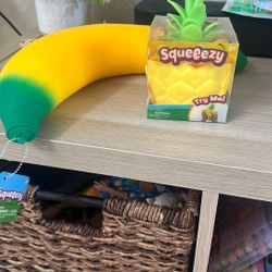 Squeezy Banana And Pinapple 