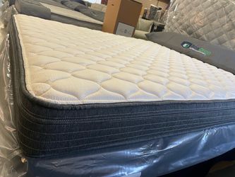 Mattress queen brand new!