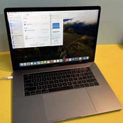 MacBook Pro 15” 2018 