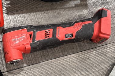 Milwaukee M18 Multi-Tool