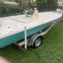 18 Foot Flats Boat