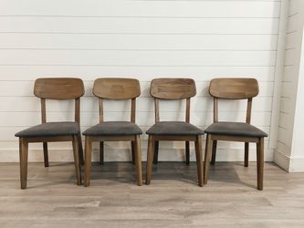 Set of 4 Mid-Century Modern Walnut Dining Chairs – Excellent Condition!