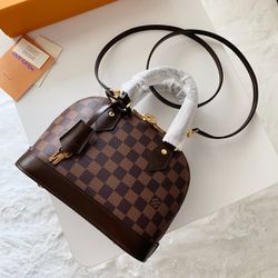 Louis Vuitton Alma Leisure Bag