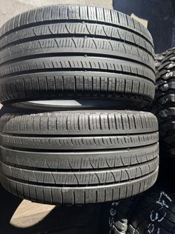 Pair Of 295 35 21 Pirelli Scorpion Verde Tires 