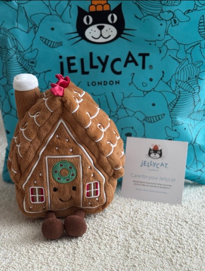 Jellycat Amuseables Gingerbread House