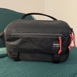 MOMENT X FUJIFILM RUGGED CAMERA SLING - 6L