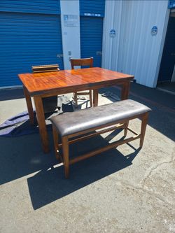 Dinning Table with Chairs and Leaf