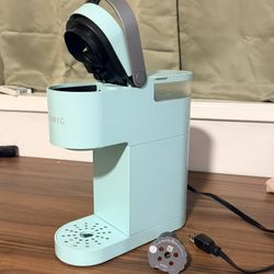 KEURIG K-Mini® Single Serve Coffee Maker, Blue (Oasis) & Reusable K-Cup