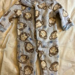 Excellent Infant Size 3-6m Winter  Fleece Footed Pj Pajamas Easy pick up in Orange just off Chapman Ave and 55 freewa