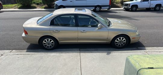 2001 GOLD KIA OPTIMA SE V6