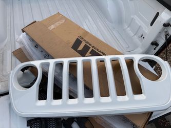 Jeep JL Sport Grille