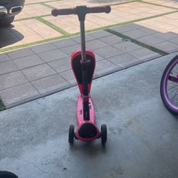 Kid’s scooter 