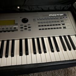 Yamaha Motif Synth Workstation 