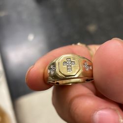 10k gold cross ring