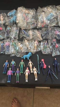 72 demon hunter action figures all wrapped individually