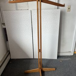 2-Way Wooden Clothing Display Rack