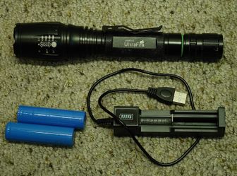 UltraFire Zoomable Flashlight + Two 18650 Batteries & Charger