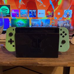 Nintendo Switch Comes With Odyssey And New Pro controller  (messed Up Fan)