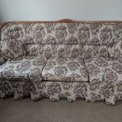 3 Seater Couch / Fouton With Full Size Pull Out Bed