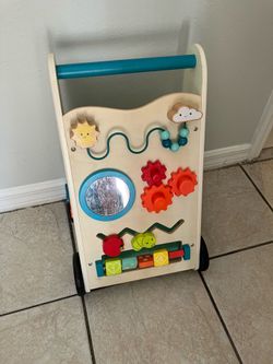 Wooden walker toy