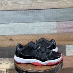 Jordan 11 Bred Low 