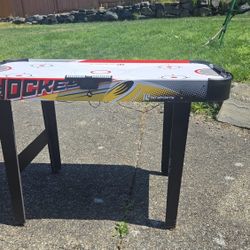 Air Hockey Table