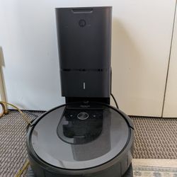 Roomba i7 With Auto-clean