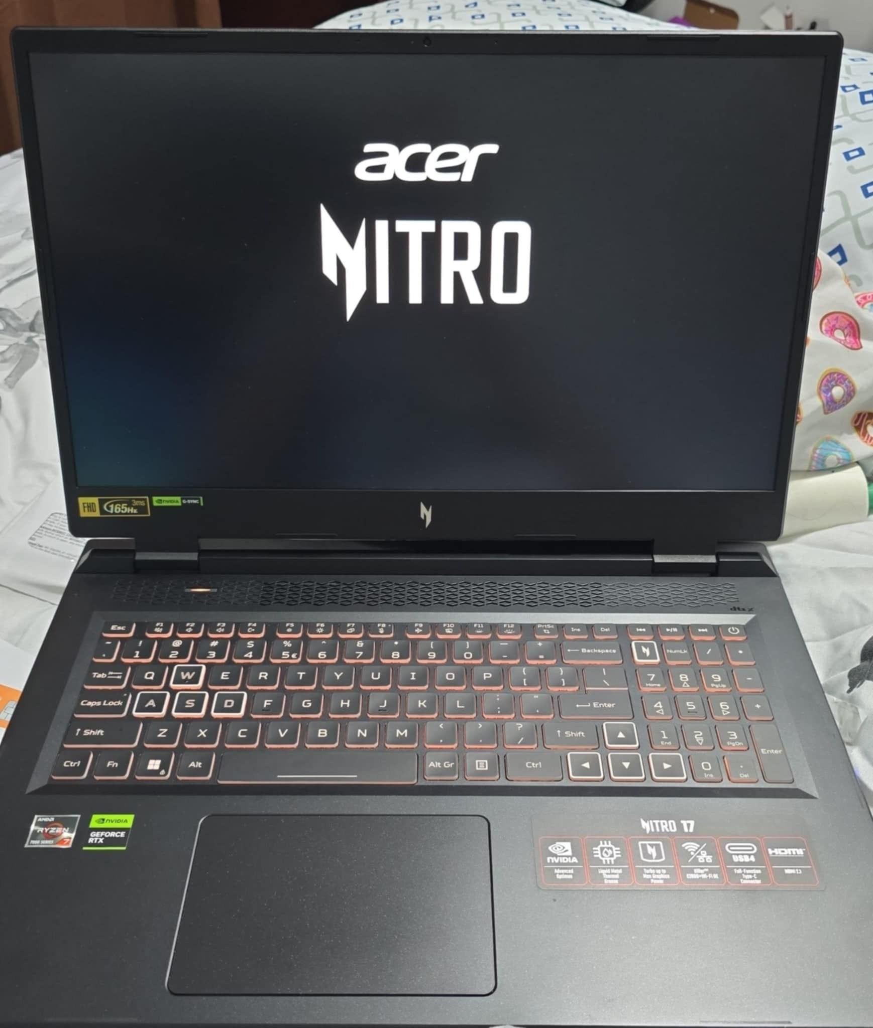 Gaming Laptop Acer Nitro 17