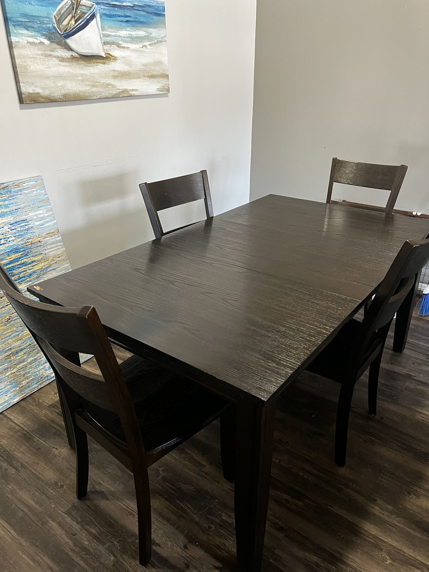 Dining Table & Chairs