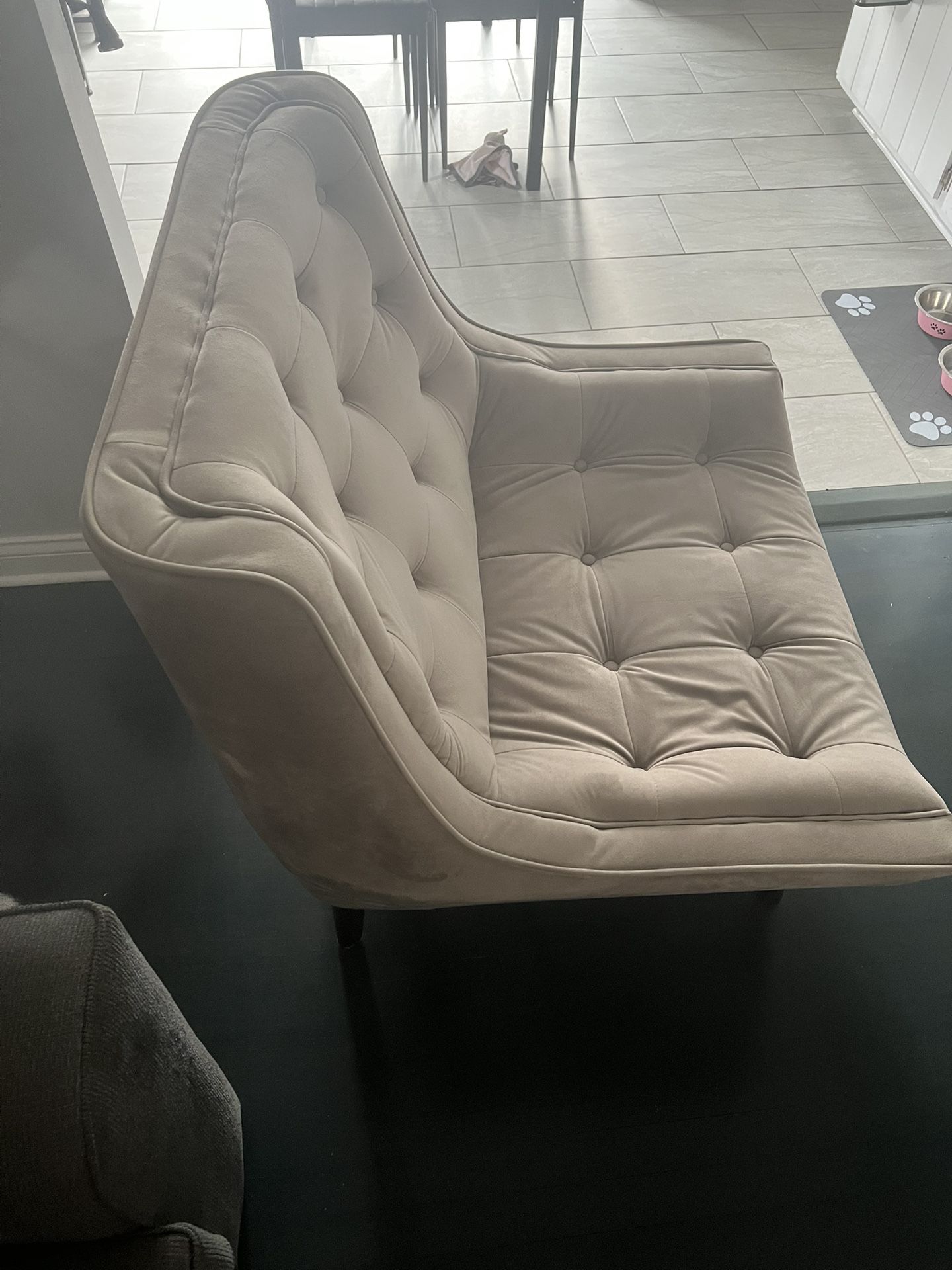 Stylecraft Tufted Velvet Chair Set Of StyleCraft Designed Velvet