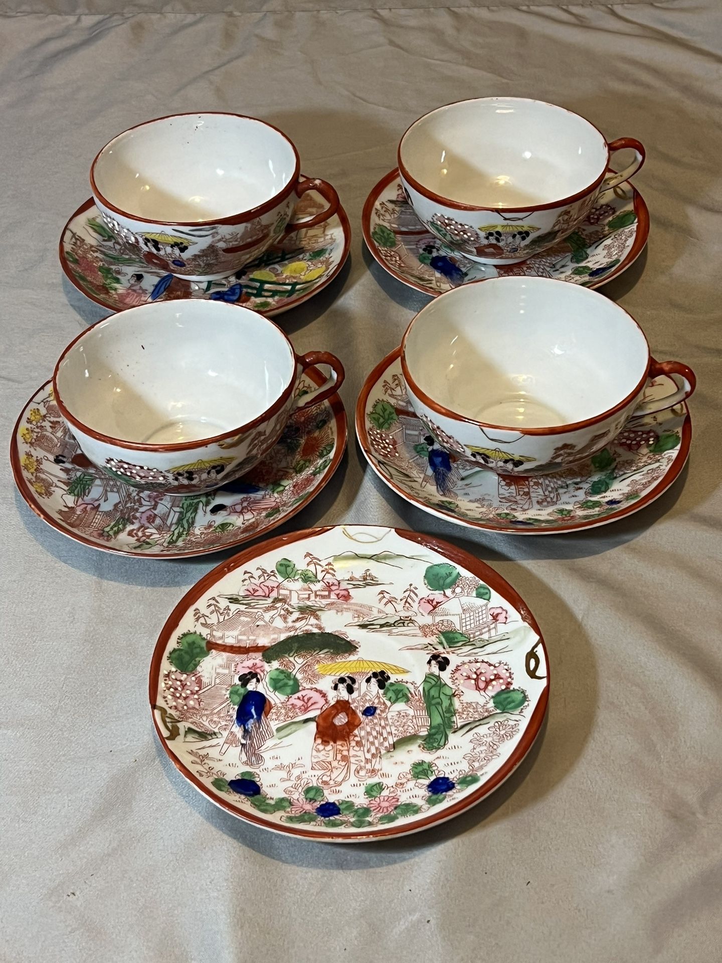 Vintage “Geisha Girl” Tea Cup & Saucer ! (4 Sets)