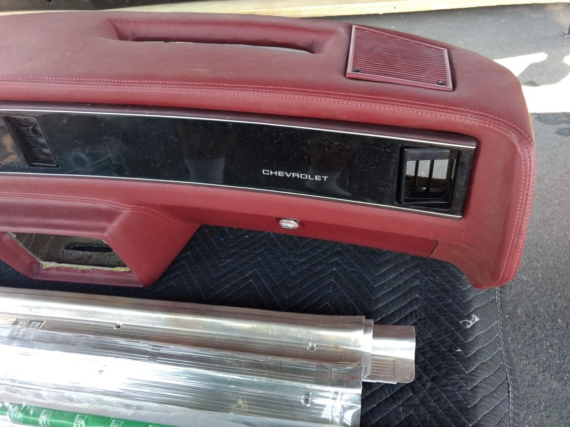 1978-1988 El Camino / Monte Carlo / Malibu Dash Side Outer Vent - Black, New Replacement