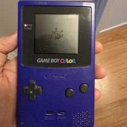 Game Boy COLOR (Purple) With Pokémon Yellow
