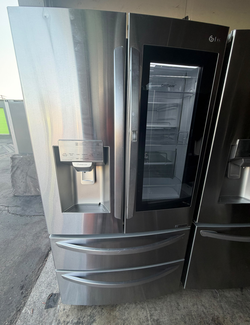 LG 4-Door French Door Fridge Smart Fridge