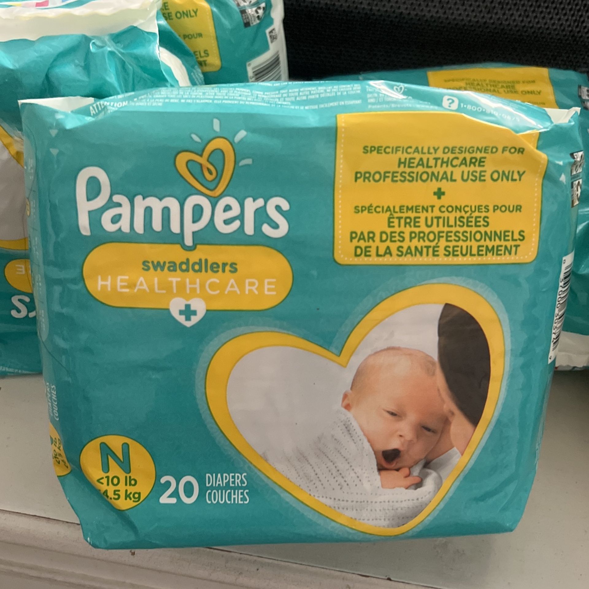 Newborn Pampers 