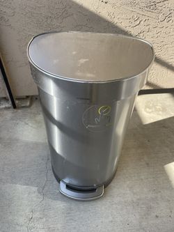 Simplehuman Trashcan