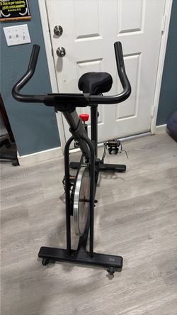 Stationary exercise bike